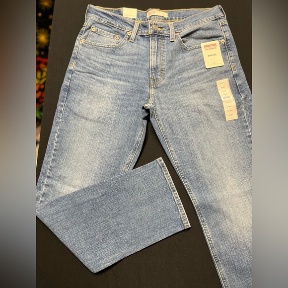 NWT Signature by Levi Strauss & Co. Gold Label Men's Athletic Fit Jean - Picture 3 of 16